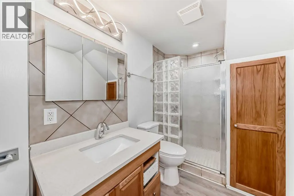 207 Pinecliff Way NE