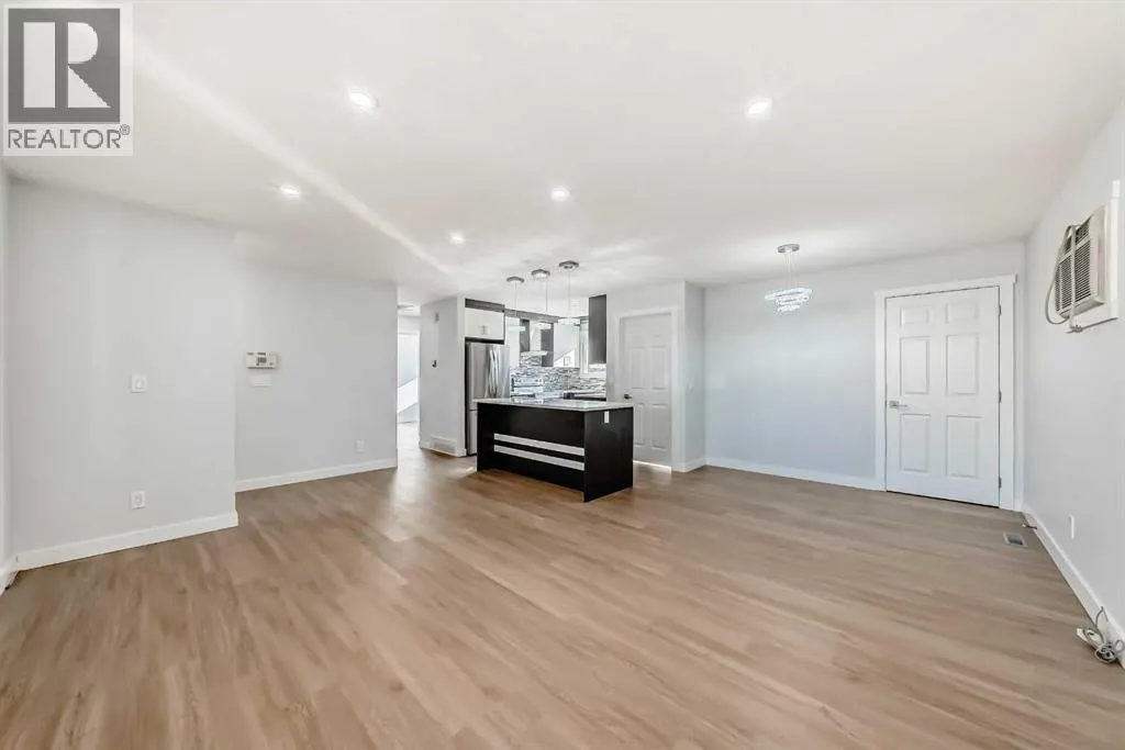 207 Pinecliff Way NE