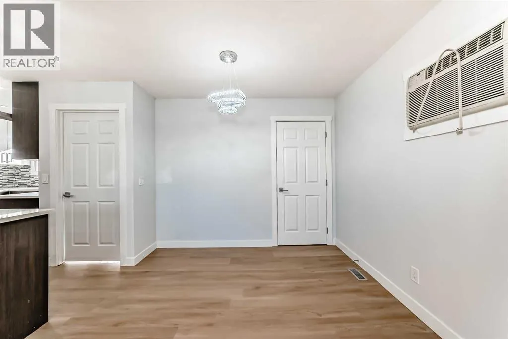 207 Pinecliff Way NE