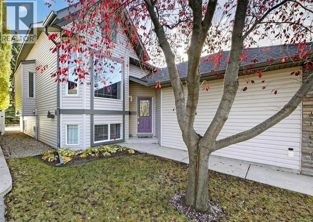 164 Stonegate Close NW