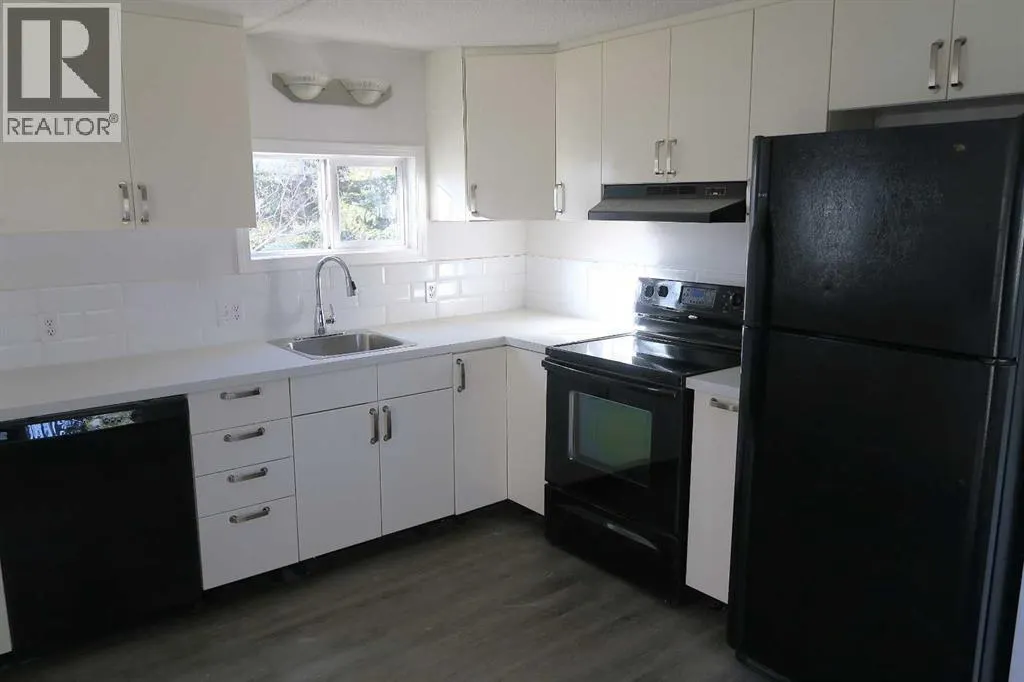 901 Briarwood Crescent