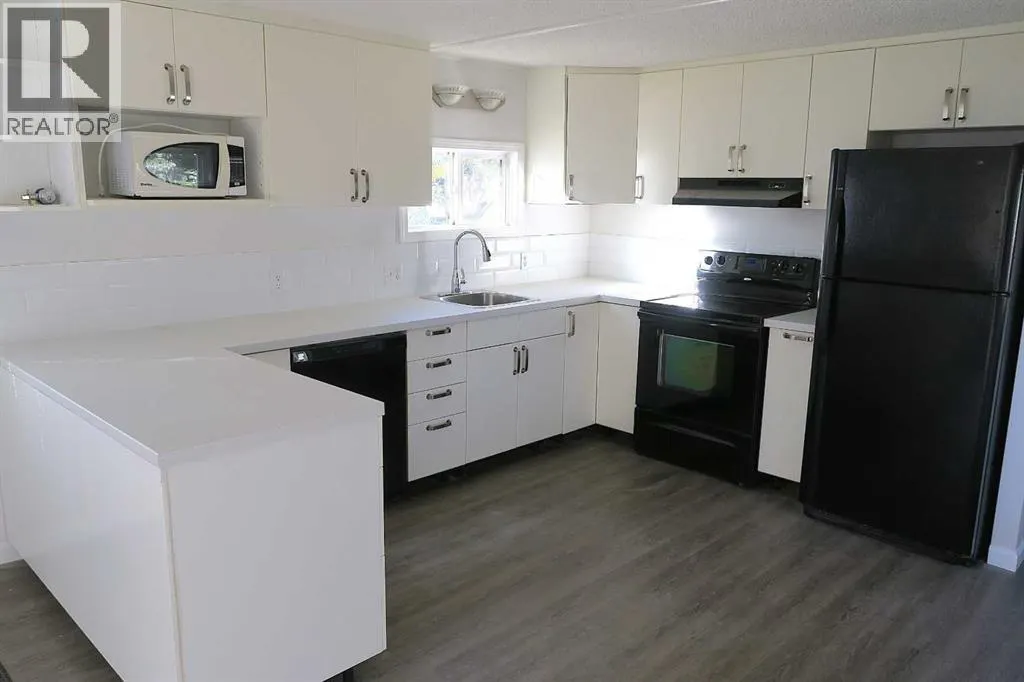 901 Briarwood Crescent