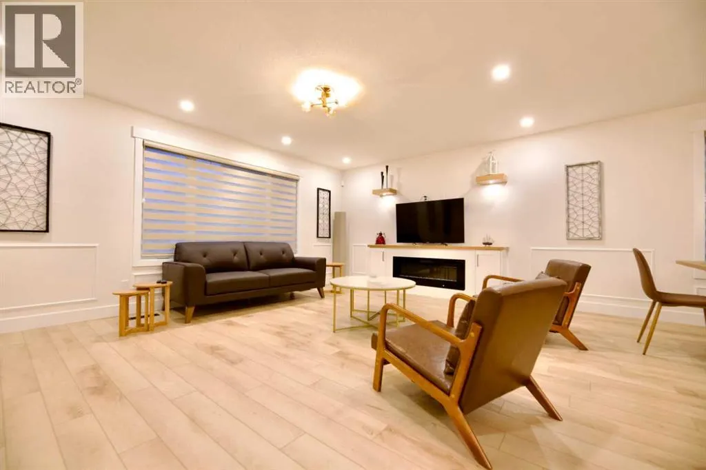 619 Arlington Drive SE