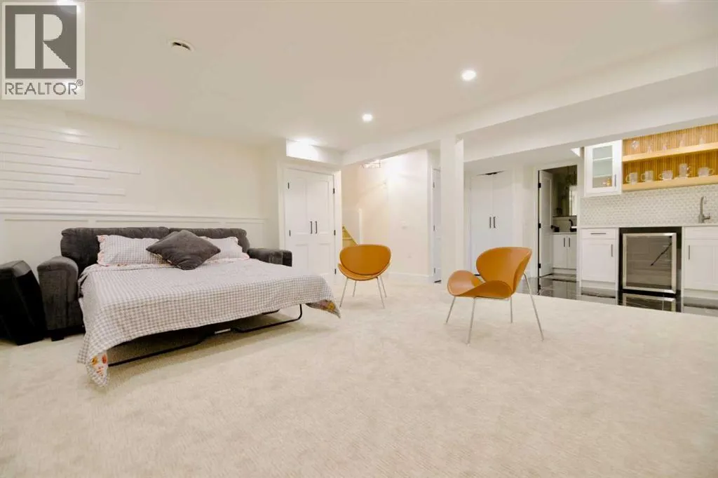 619 Arlington Drive SE