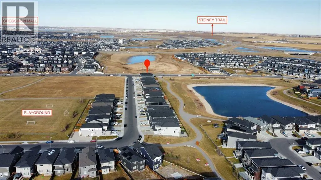 391 Corner Meadows Avenue NE