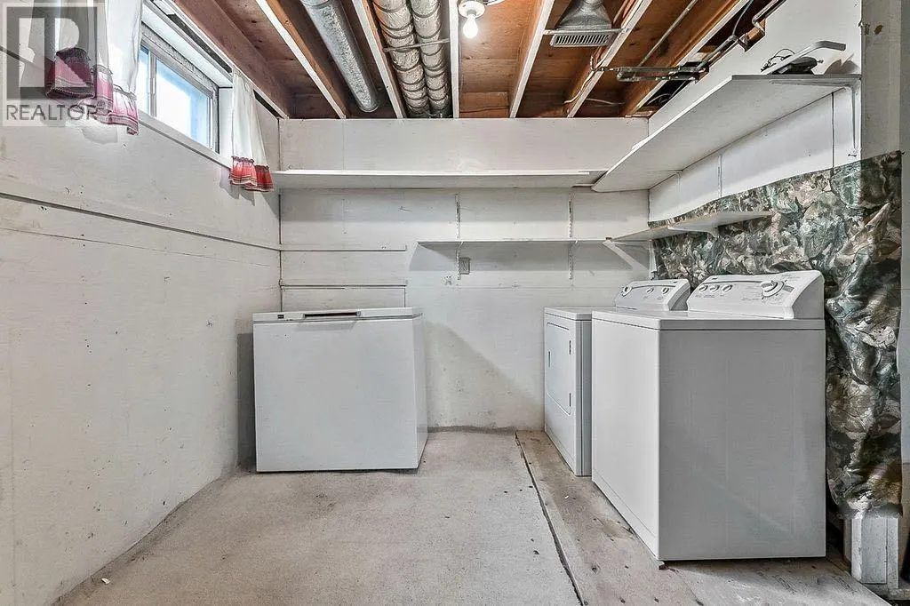 60 Rundlelawn Place NE