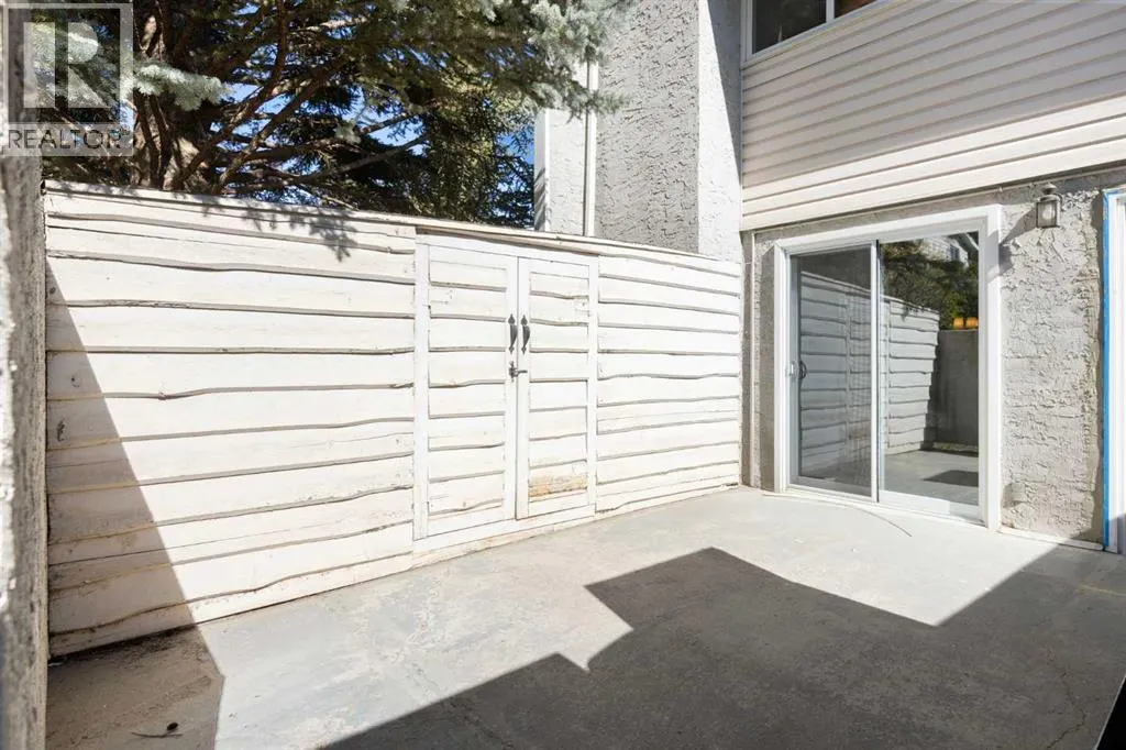 7, 4915 45 Street SW