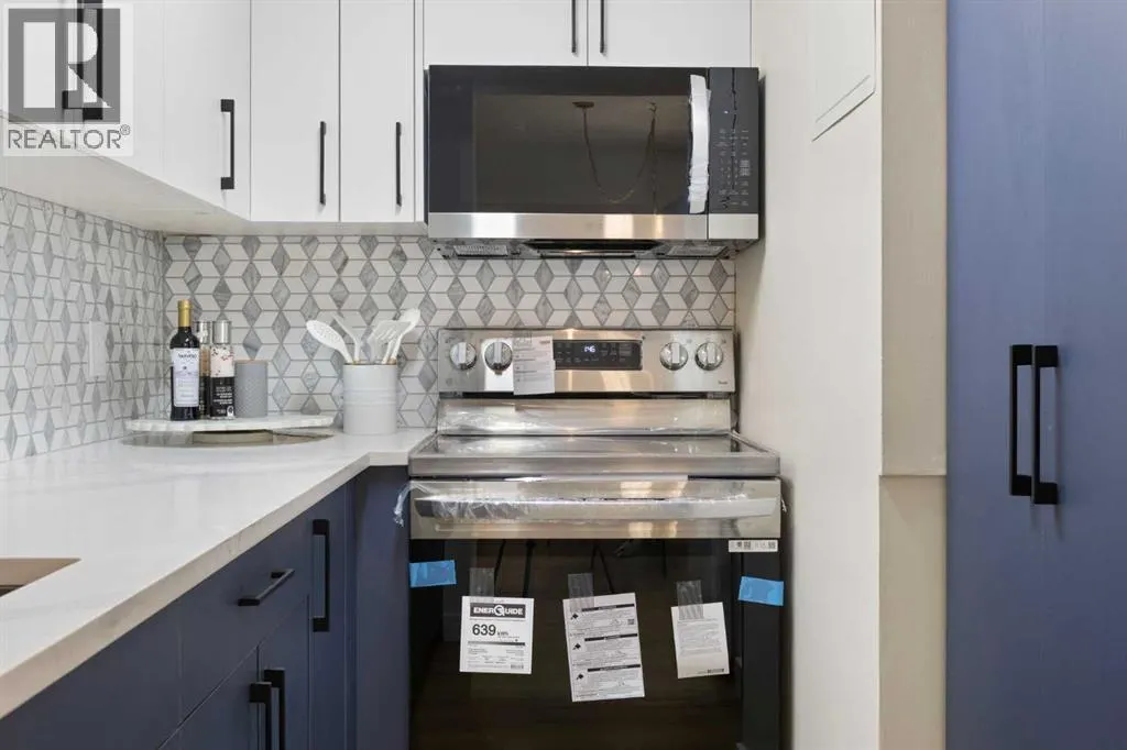 7, 4915 45 Street SW