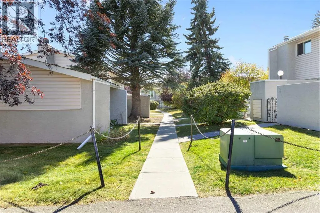 7, 4915 45 Street SW