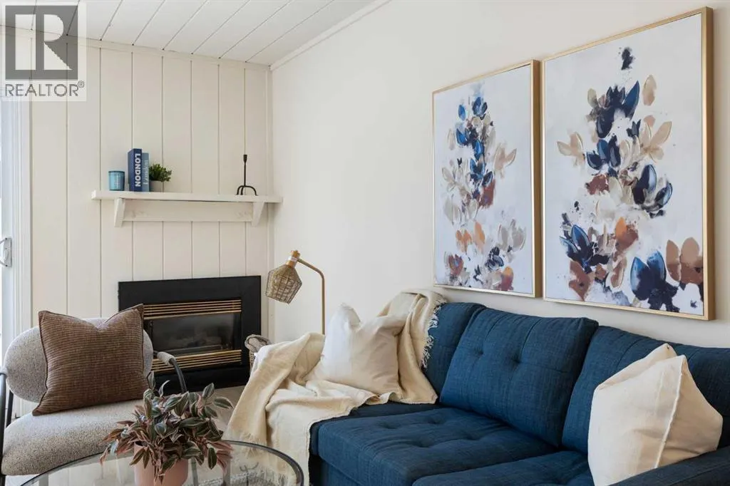 7, 4915 45 Street SW