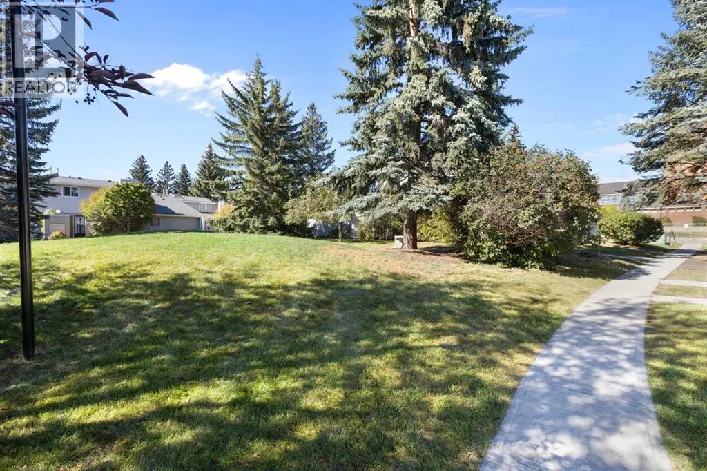 7, 4915 45 Street SW