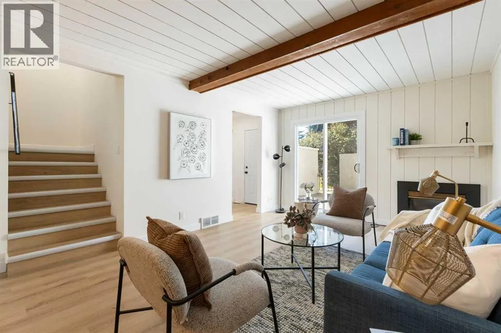 7, 4915 45 Street SW