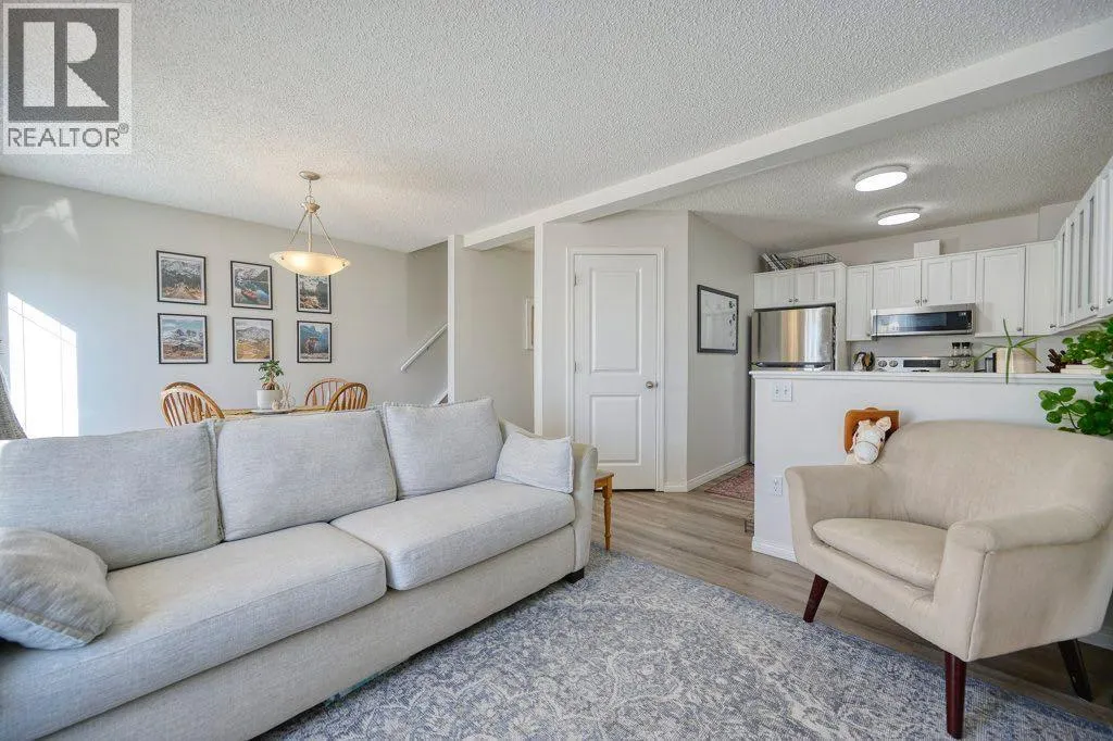 165 Bayside Point SW