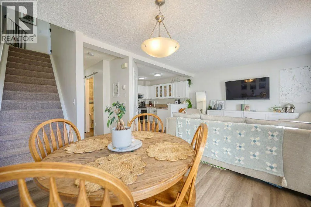 165 Bayside Point SW