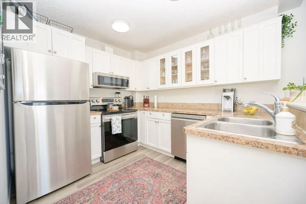 165 Bayside Point SW