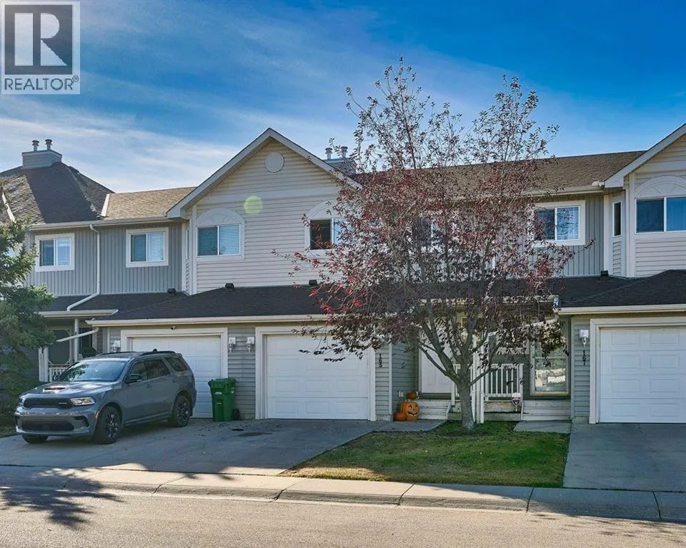 165 Bayside Point SW