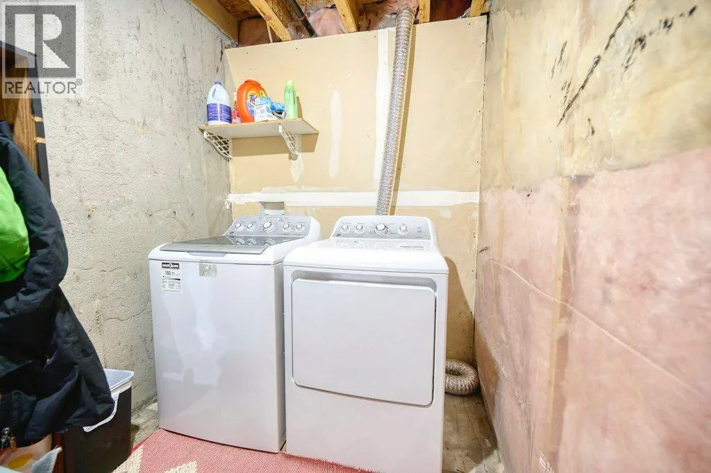 165 Bayside Point SW