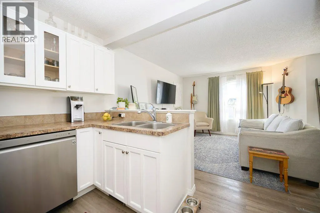 165 Bayside Point SW