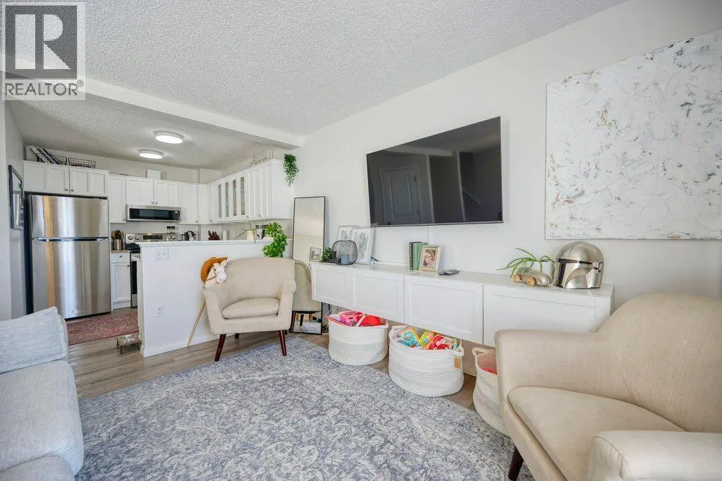 165 Bayside Point SW