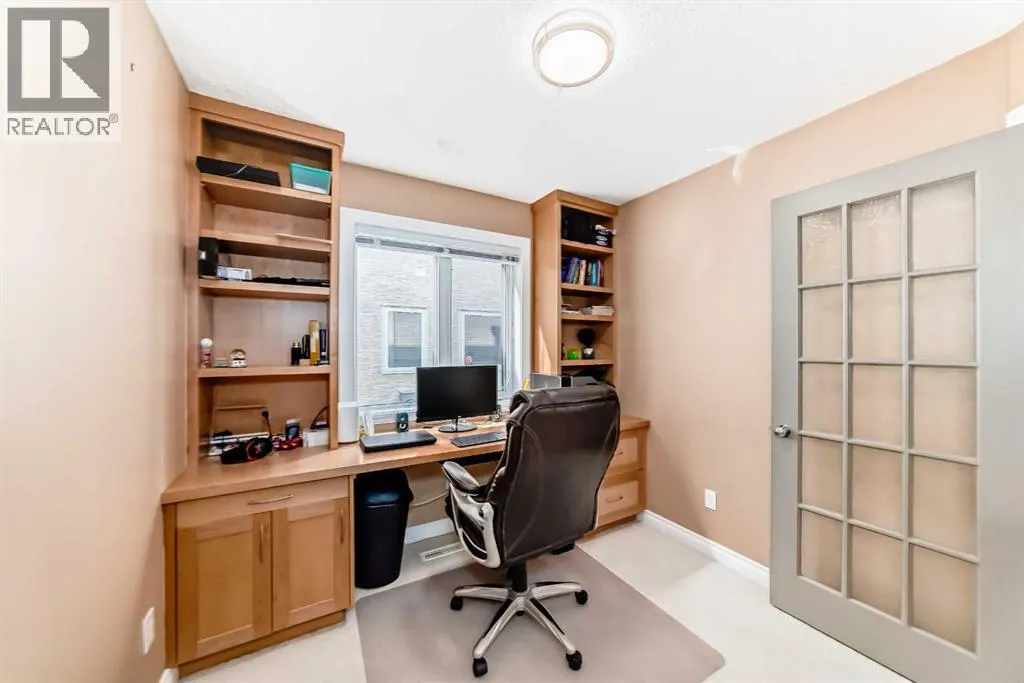 146 Scenic View Close NW