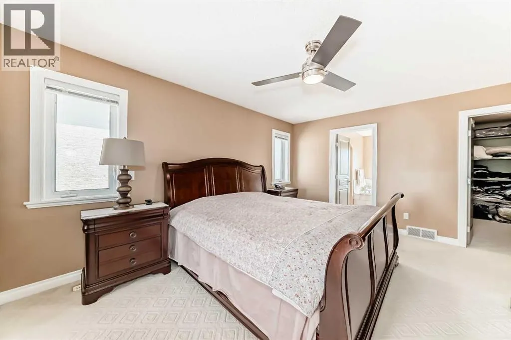 146 Scenic View Close NW