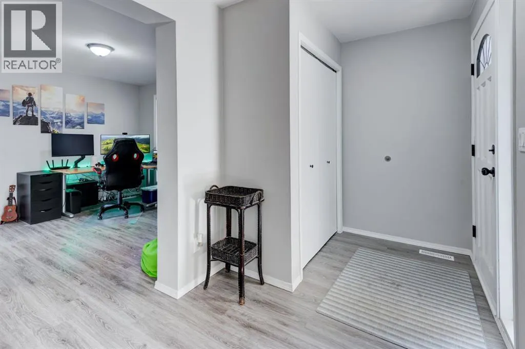 19 Woodglen Grove SW