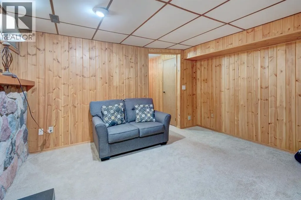 19 Woodglen Grove SW