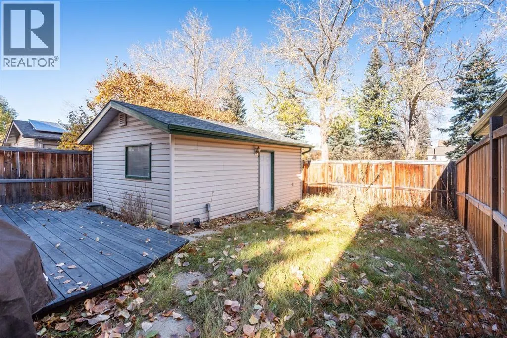 19 Woodglen Grove SW