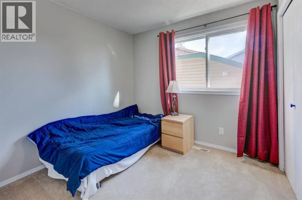 19 Woodglen Grove SW