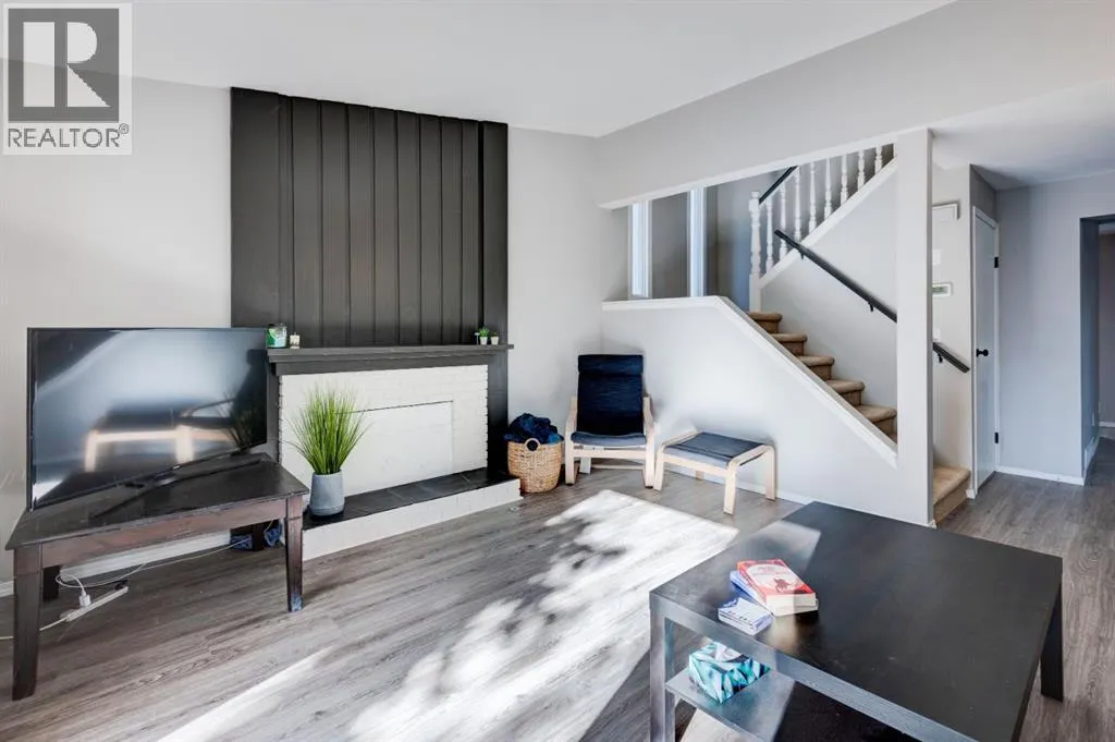 19 Woodglen Grove SW