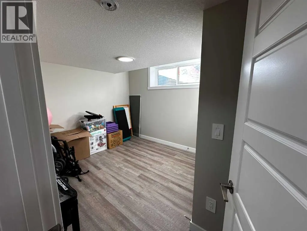 281 Waterford Boulevard