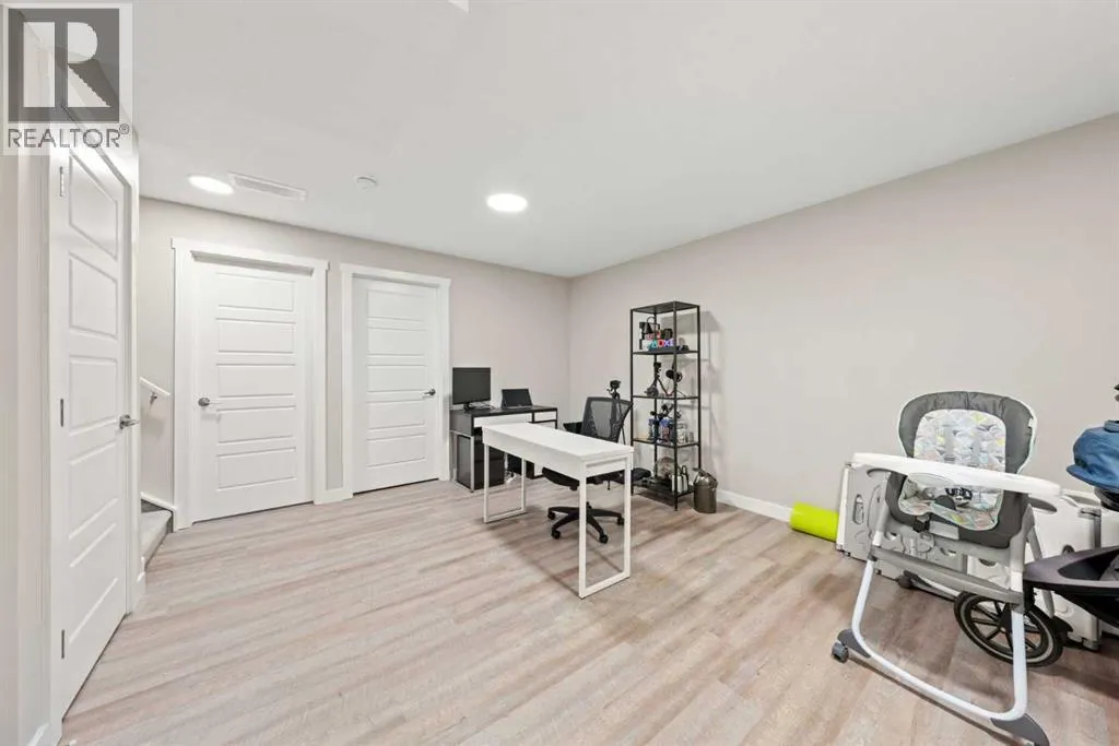 281 Waterford Boulevard