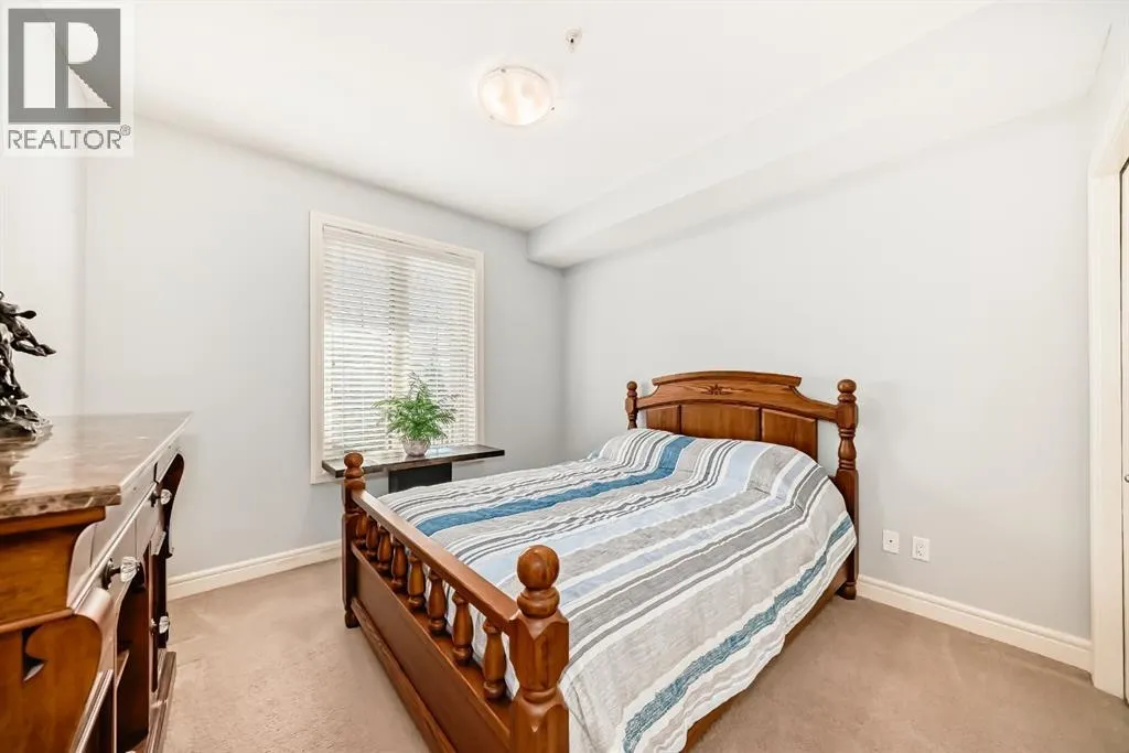 3104, 15 Sunset Square