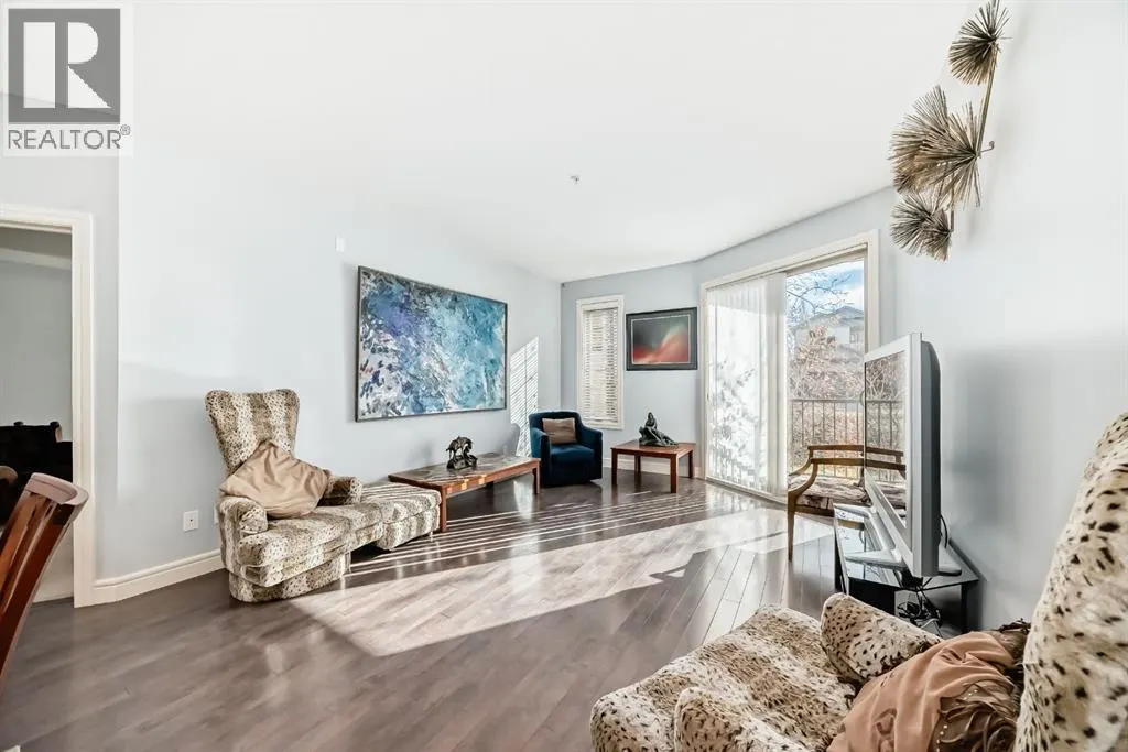 3104, 15 Sunset Square