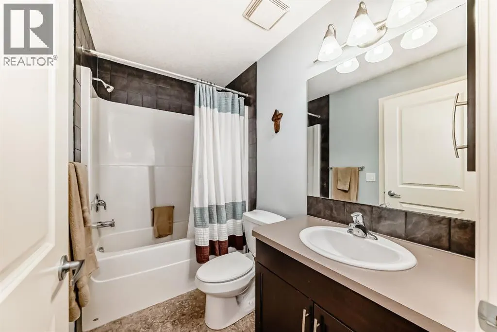 3104, 15 Sunset Square