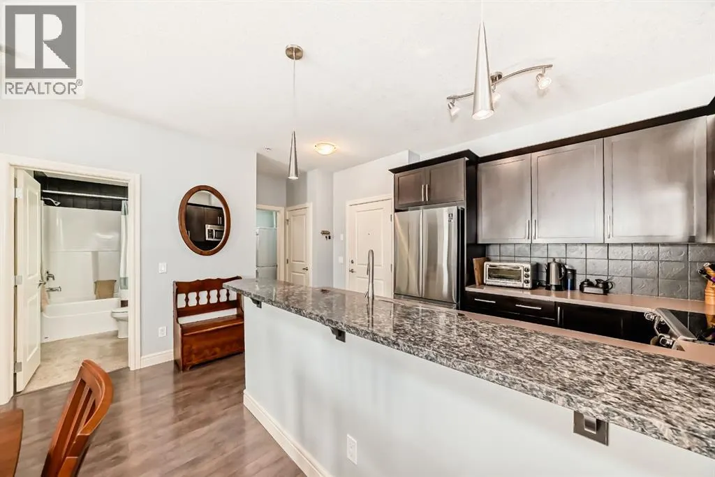 3104, 15 Sunset Square