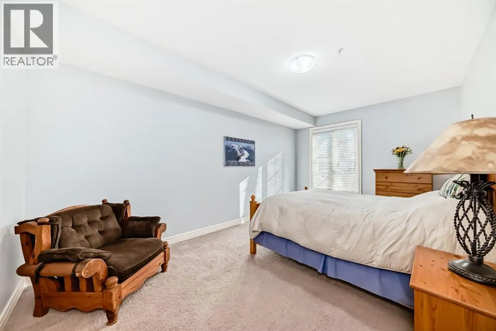 3104, 15 Sunset Square