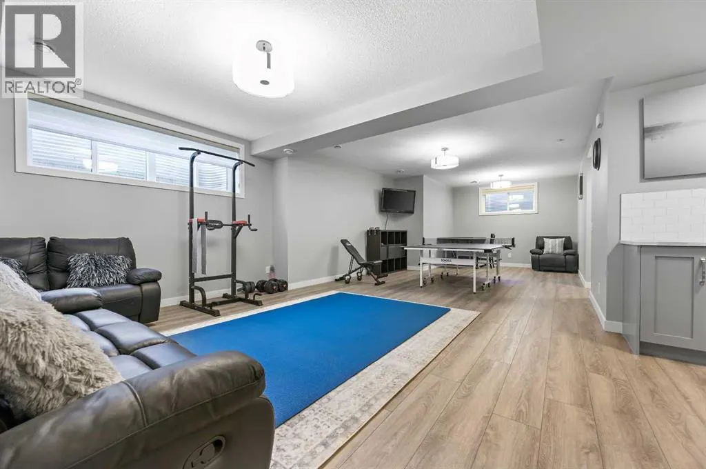 224 Cranbrook Drive SE