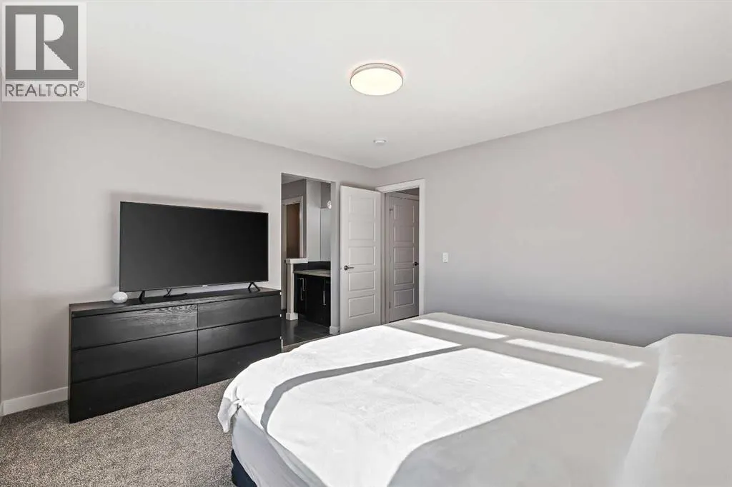 277 Waterford Boulevard