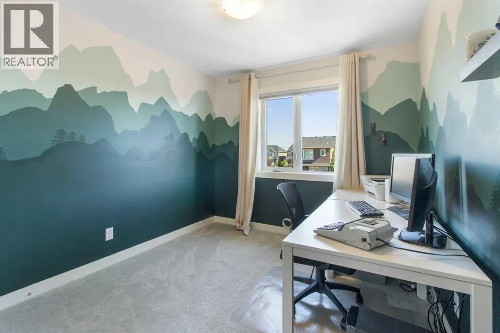 112 Fireside Crescent