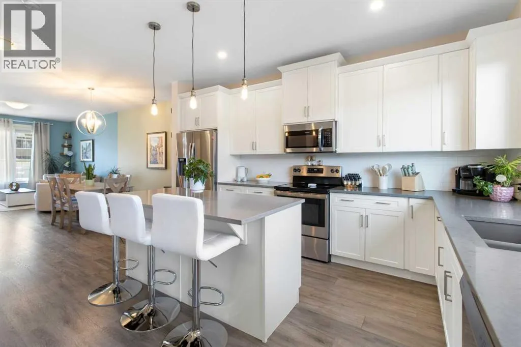 112 Fireside Crescent