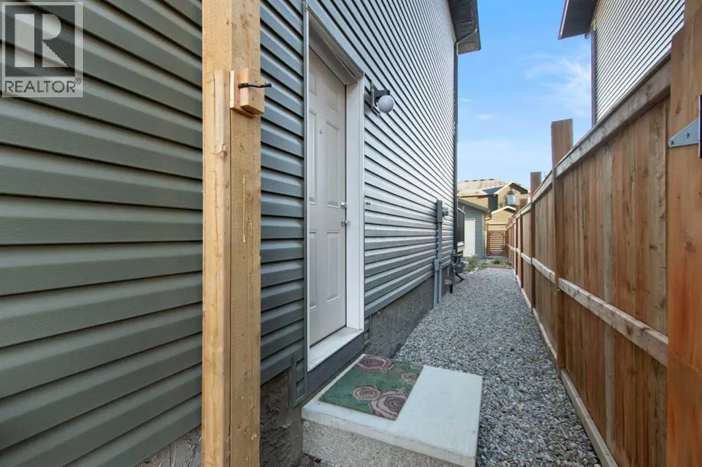 112 Fireside Crescent