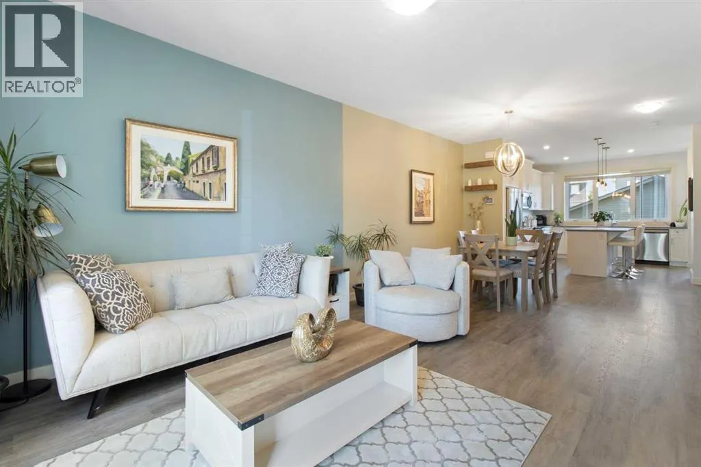 112 Fireside Crescent