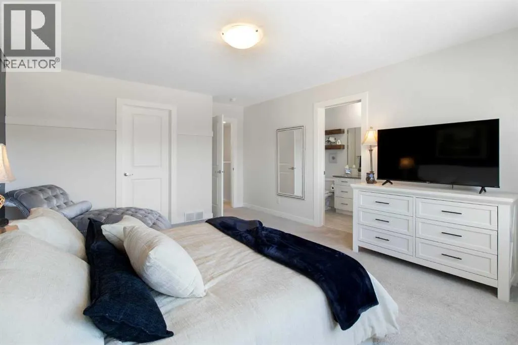 112 Fireside Crescent