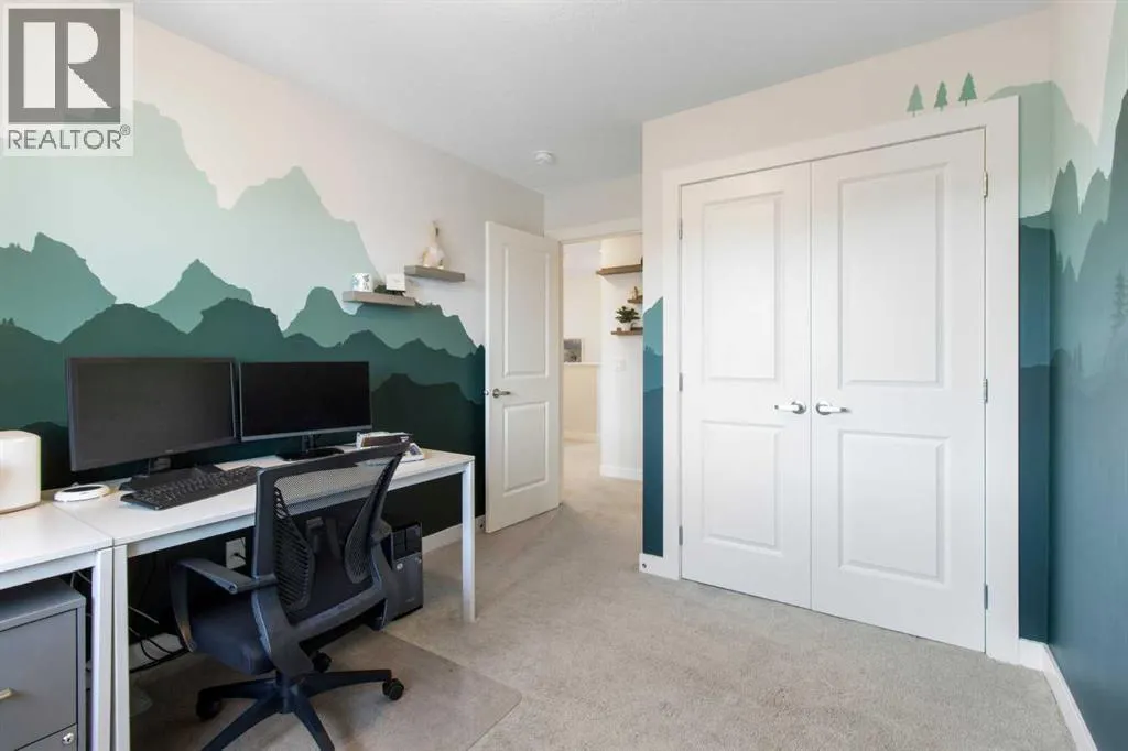 112 Fireside Crescent