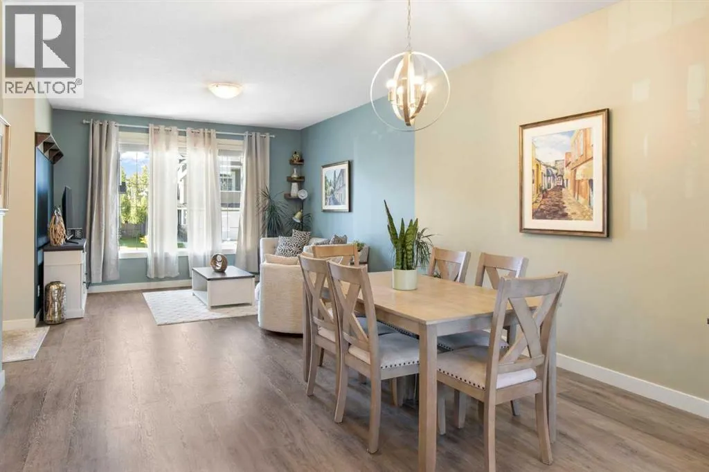 112 Fireside Crescent