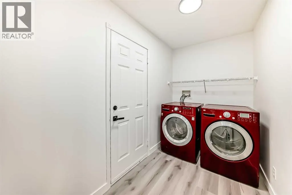 289 Canals Circle SW