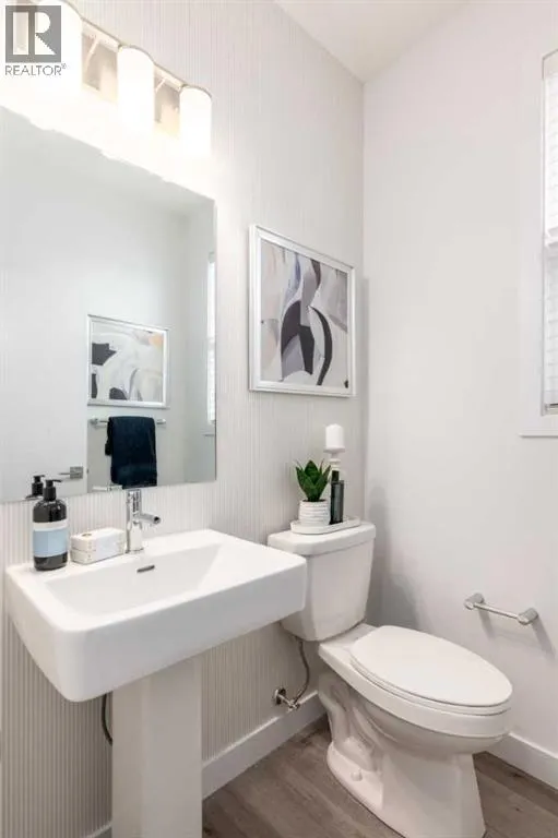 309, 437 Alpine Avenue SW