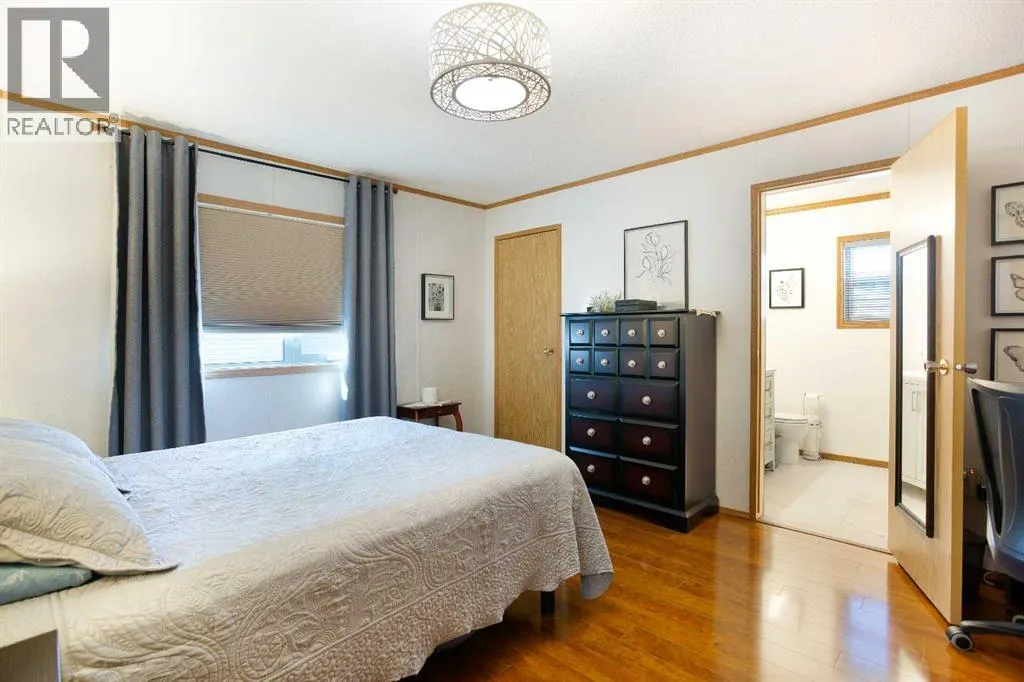 264, 99 Arbour Lake Road NW