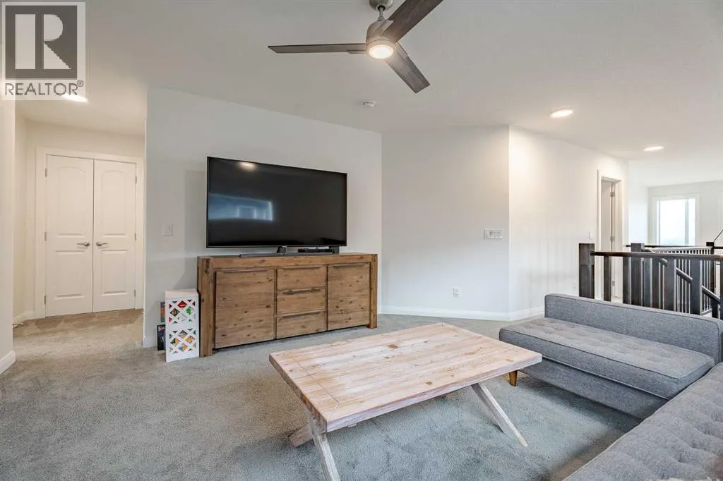 2148 Ravensdun Crescent SE